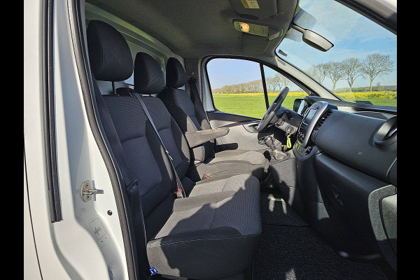 Renault Trafic 2.0 dCi 120pk T30 L2H1 Comfort airco, navi, pdc, trekhaak, stoelverw.