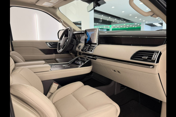 Lincoln Navigator 3.5L V6 Lang Preferred Grijs kenteken