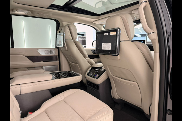 Lincoln Navigator 3.5L V6 Lang Preferred Grijs kenteken