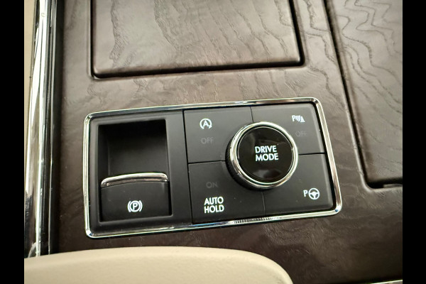 Lincoln Navigator 3.5L V6 Lang Preferred Grijs kenteken