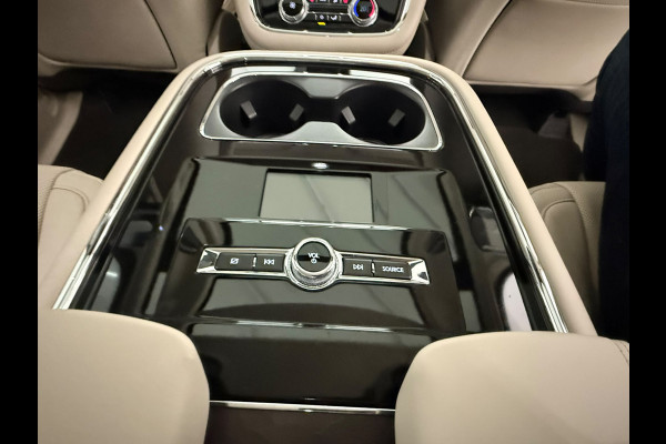 Lincoln Navigator 3.5L V6 Lang Preferred Grijs kenteken