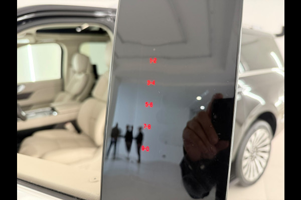 Lincoln Navigator 3.5L V6 Lang Preferred Grijs kenteken