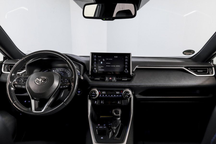 Toyota RAV4 2.5 Hybrid Bi-Tone | Adapt. Cruise | Winterpakket | PDC | Camera | App. Connect | ECC | Elek. Klep | Afn. Trekhaak | LM 18" |