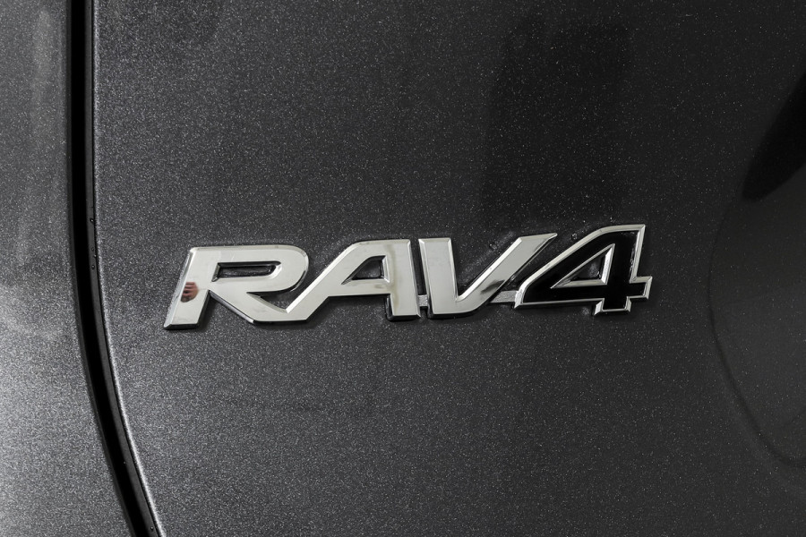 Toyota RAV4 2.5 Hybrid Bi-Tone | Adapt. Cruise | Winterpakket | PDC | Camera | App. Connect | ECC | Elek. Klep | Afn. Trekhaak | LM 18" |
