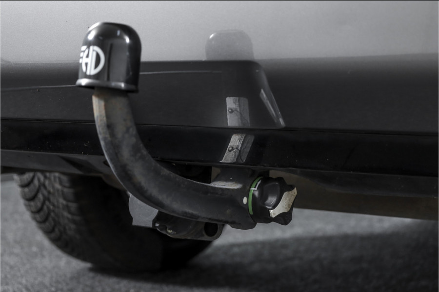 Toyota RAV4 2.5 Hybrid Bi-Tone | Adapt. Cruise | Winterpakket | PDC | Camera | App. Connect | ECC | Elek. Klep | Afn. Trekhaak | LM 18" |
