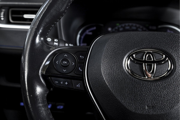 Toyota RAV4 2.5 Hybrid Bi-Tone | Adapt. Cruise | Winterpakket | PDC | Camera | App. Connect | ECC | Elek. Klep | Afn. Trekhaak | LM 18" |