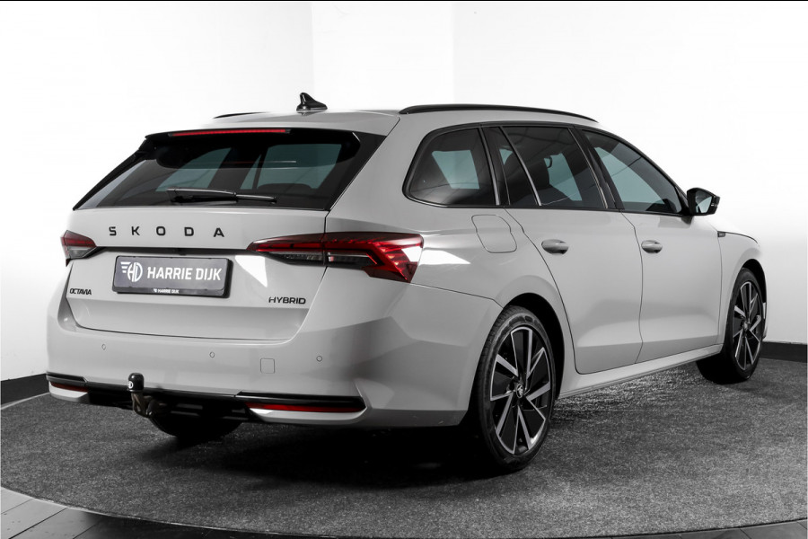 Škoda Octavia Combi 1.5 TSI MHEV 150 PK Sportline Tour | Elek. Trekhaak | Matrix Led | Adapt. Cruise | Winterpakket | 13 inch Navi | Camera | NAV + App. Connect | ECC | Elek. Klep | LM 18" |