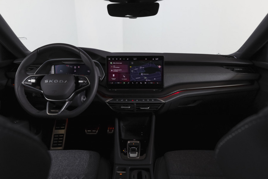 Škoda Octavia Combi 1.5 TSI MHEV 150 PK Sportline Tour | Elek. Trekhaak | Matrix Led | Adapt. Cruise | Winterpakket | 13 inch Navi | Camera | NAV + App. Connect | ECC | Elek. Klep | LM 18" |