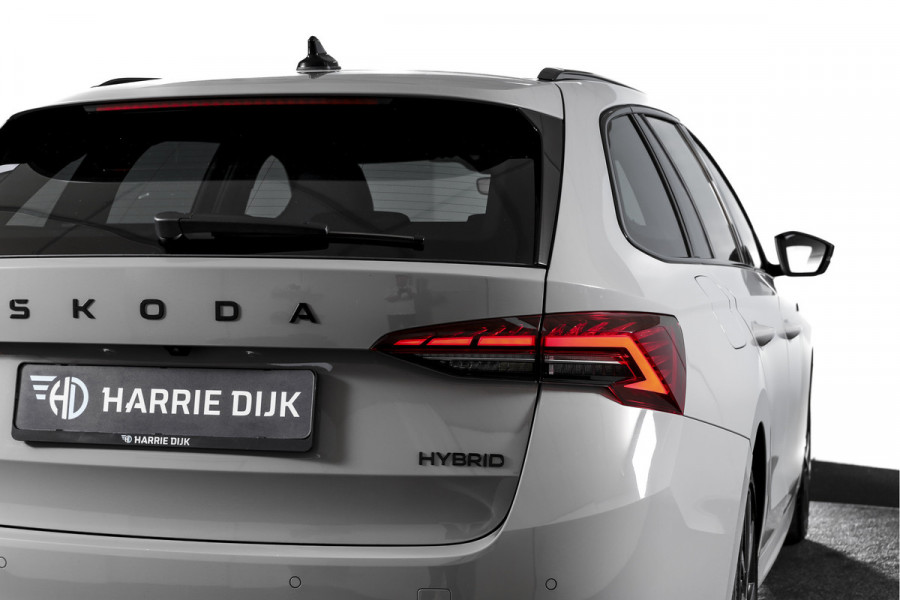 Škoda Octavia Combi 1.5 TSI MHEV 150 PK Sportline Tour | Elek. Trekhaak | Matrix Led | Adapt. Cruise | Winterpakket | 13 inch Navi | Camera | NAV + App. Connect | ECC | Elek. Klep | LM 18" |