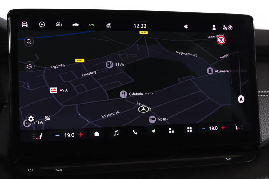 Škoda Octavia Combi 1.5 TSI MHEV 150 PK Sportline Tour | Elek. Trekhaak | Matrix Led | Adapt. Cruise | Winterpakket | 13 inch Navi | Camera | NAV + App. Connect | ECC | Elek. Klep | LM 18" |