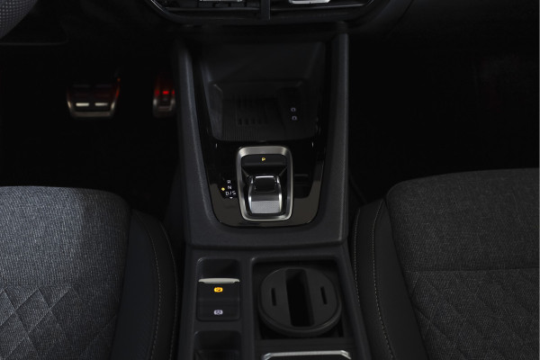 Škoda Octavia Combi 1.5 TSI MHEV 150 PK Sportline Tour | Elek. Trekhaak | Matrix Led | Adapt. Cruise | Winterpakket | 13 inch Navi | Camera | NAV + App. Connect | ECC | Elek. Klep | LM 18" |