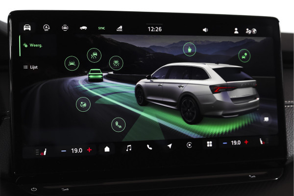 Škoda Octavia Combi 1.5 TSI MHEV 150 PK Sportline Tour | Elek. Trekhaak | Matrix Led | Adapt. Cruise | Winterpakket | 13 inch Navi | Camera | NAV + App. Connect | ECC | Elek. Klep | LM 18" |