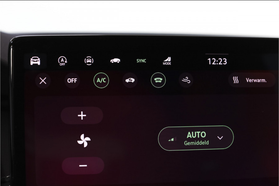 Škoda Octavia Combi 1.5 TSI MHEV 150 PK Sportline Tour | Elek. Trekhaak | Matrix Led | Adapt. Cruise | Winterpakket | 13 inch Navi | Camera | NAV + App. Connect | ECC | Elek. Klep | LM 18" |