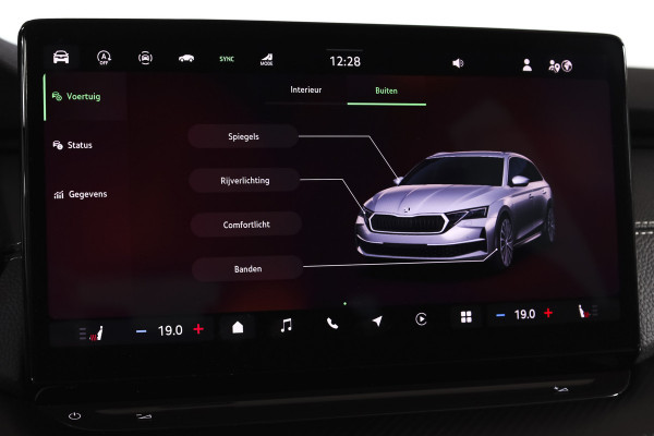 Škoda Octavia Combi 1.5 TSI MHEV 150 PK Sportline Tour | Elek. Trekhaak | Matrix Led | Adapt. Cruise | Winterpakket | 13 inch Navi | Camera | NAV + App. Connect | ECC | Elek. Klep | LM 18" |