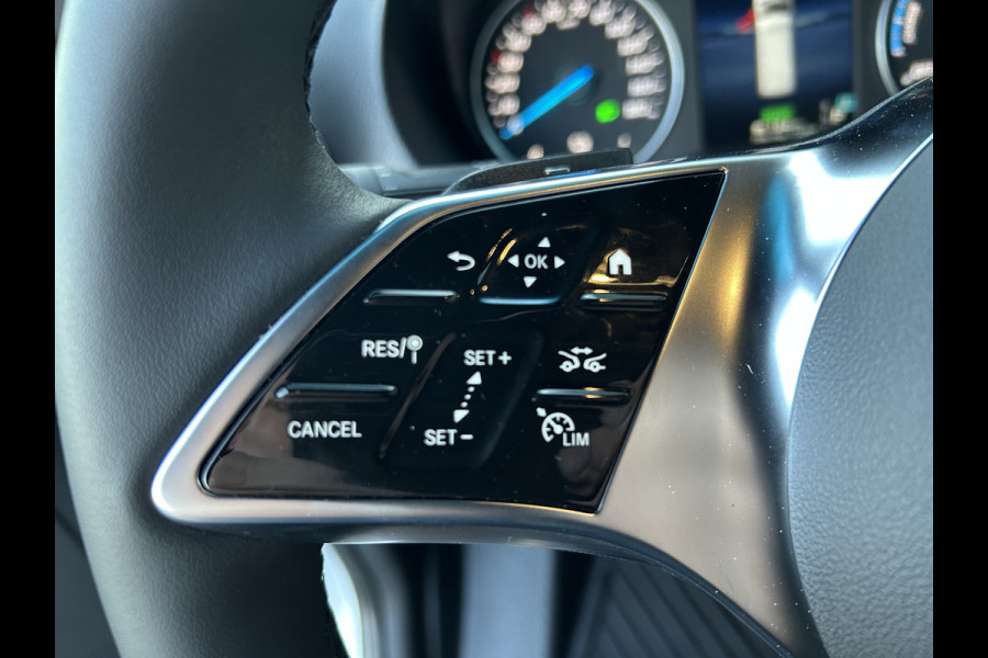 Mercedes-Benz eSprinter 320 L2 Select 81kWh / Snel laden 115kw / Open laadbak / Trekhaak / Distronic / MBUX / Smartphone-intergratie / Camera