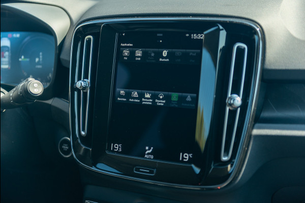 Volvo XC40 T4 Aut. Plug-in Hybrid Leder Parkeercamera 211pk
