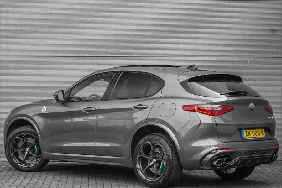 Alfa Romeo Stelvio 2.9 V6 AWD Quadrifoglio Pano H&K Carbon ACC Squadra NL Auto