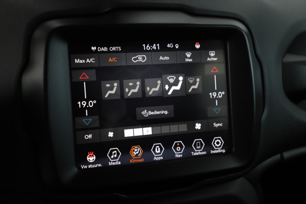 Jeep Renegade 1.0T 80th Anniversary | 120PK | Keyless-go | Stuurverwarming | Clima | Led | Leder | Elek. Stoelen | Trekhaak | Camera | 2021.