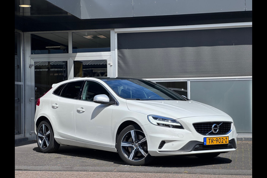Volvo V40 1.5 T3 Polar+ Sport R-DESIGN / DOH / AUTO / PANO / NAP