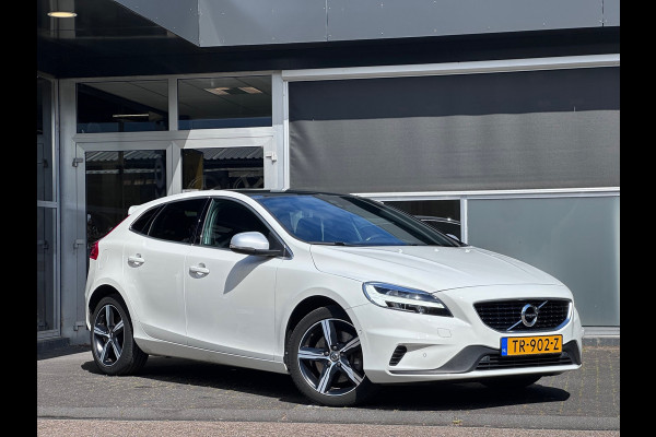 Volvo V40 1.5 T3 Polar+ Sport R-DESIGN / DOH / AUTO / PANO / NAP