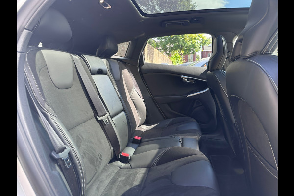 Volvo V40 1.5 T3 Polar+ Sport R-DESIGN / DOH / AUTO / PANO / NAP