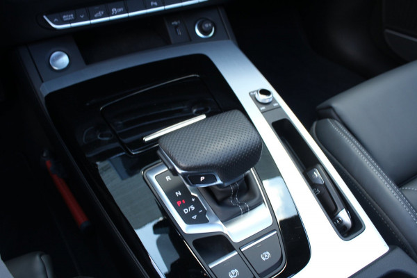 Audi Q5 50 TFSI e 299pk S edition Luchtvering RS Stoelen Panoramadak 21"LMV SoH 93% NL-Auto NAP