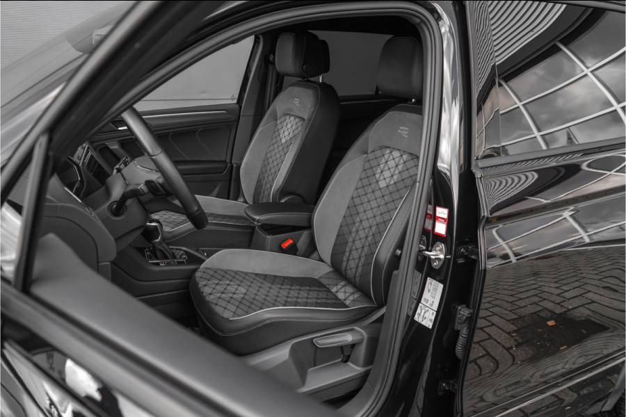 Volkswagen Tiguan 1.4 TSI eHybrid R-Line HUD ACC Black Pack Elek Trekhaak IQ Light