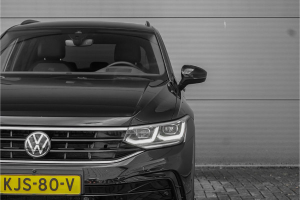 Volkswagen Tiguan 1.4 TSI eHybrid R-Line HUD ACC Black Pack Elek Trekhaak IQ Light
