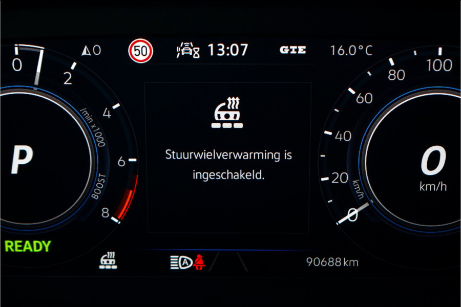 Volkswagen Tiguan 1.4 TSI eHybrid R-Line HUD ACC Black Pack Elek Trekhaak IQ Light
