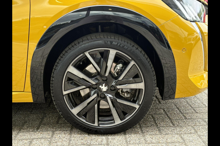 Peugeot e-208 EV GT 50 kWh | 99,3% SOH | 7800 KM | Stoelverwarming | Adaptive Cruise | Dodehoeksensoren | LM Winterset