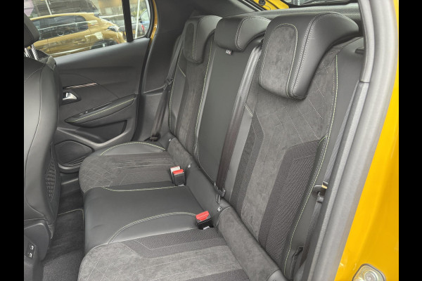 Peugeot e-208 EV GT 50 kWh | 99,3% SOH | 7800 KM | Stoelverwarming | Adaptive Cruise | Dodehoeksensoren | LM Winterset