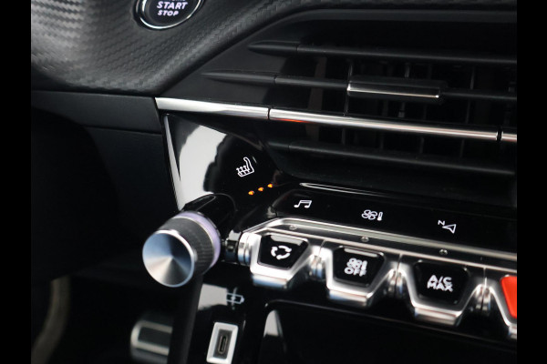 Peugeot e-2008 EV GT 50 kWh 3-FASE + ADAPTIVE CRUISE | PANORAMA | STOELVERW. | 18 INCH | 92% SOH | LEDER/ALCANTARA