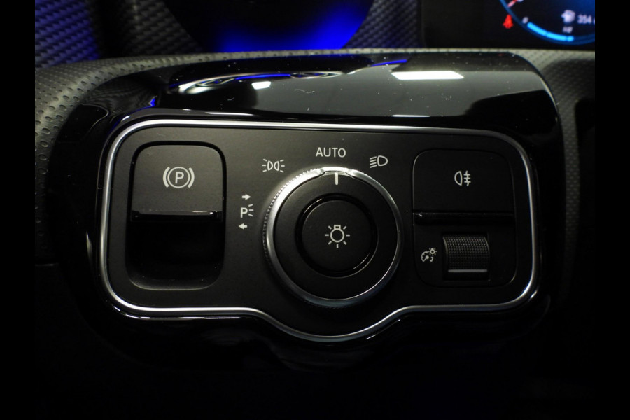 Mercedes-Benz A-Klasse A250e Luxury Limited MAT GRIJS/LEER/SFEER/TREKH./17"LMV!