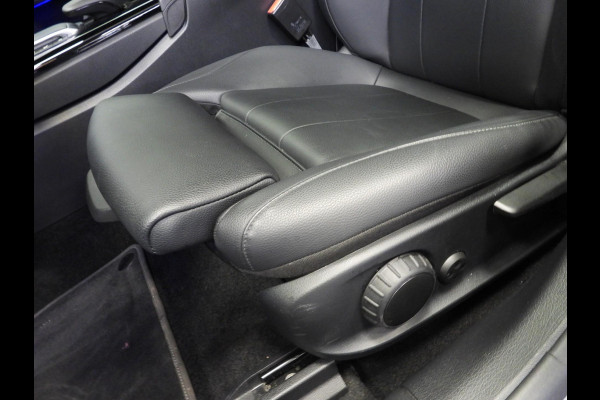 Mercedes-Benz A-Klasse A250e Luxury Limited MAT GRIJS/LEER/SFEER/TREKH./17"LMV!