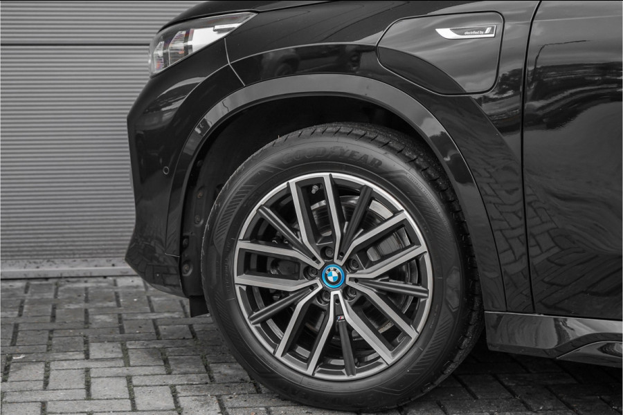 BMW X1 xDrive25e M-Sport Adaptief LED Keyless Stoelverw