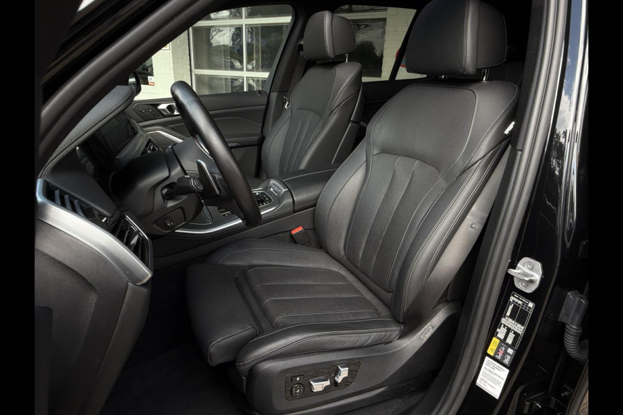 BMW X5 xDrive45e M SPORT | LASER | STOELMASSAGE | STOELVENTILATIE | PANORAMA | SOFT CLOSE | DRIVING ASS. PROFF | HEAD UP |