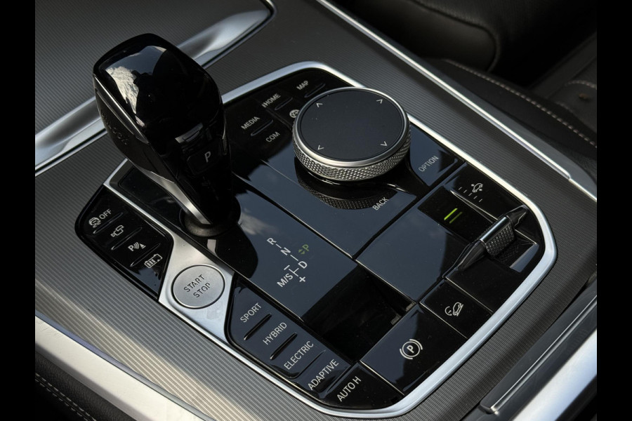 BMW X5 xDrive45e M SPORT | LASER | STOELMASSAGE | STOELVENTILATIE | PANORAMA | SOFT CLOSE | DRIVING ASS. PROFF | HEAD UP |
