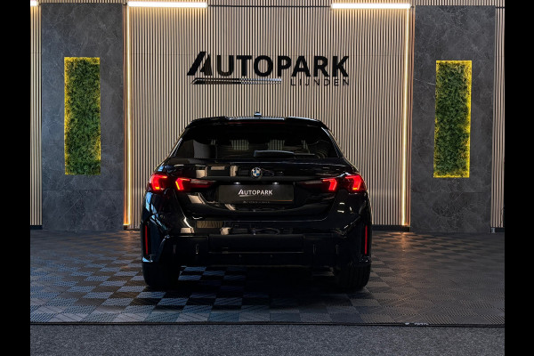 BMW 1-serie 120 M Sport Pro PANO|FABRIEKSGARANTIE|HARMAN KARDON|DEALER ONDERHOUDEN|KEYLESS|CARPLAY|CAMERA|SFEERVERL|19INCH|BOMVOL!