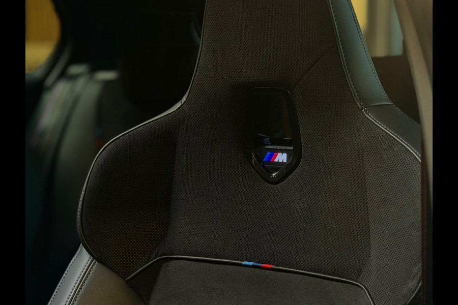 BMW 1-serie 120 M Sport Pro PANO|FABRIEKSGARANTIE|HARMAN KARDON|DEALER ONDERHOUDEN|KEYLESS|CARPLAY|CAMERA|SFEERVERL|19INCH|BOMVOL!