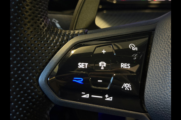 Volkswagen Golf 2.0 TSI R 4Motion Performance AKRA|PANO|BOMVOL!