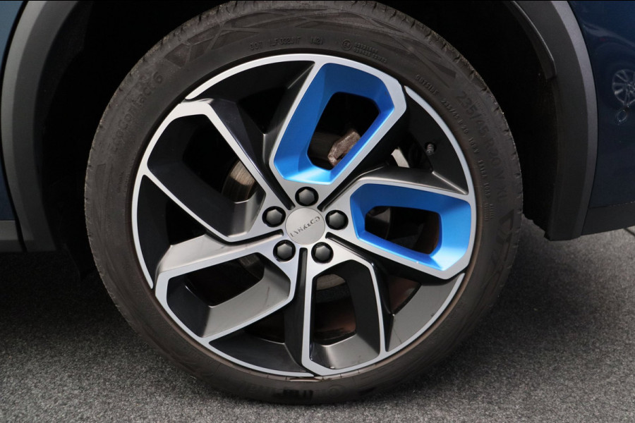 Lynk & Co 01 1.5 261PK Plug-in Hybrid *TREKHAAK* Pano/dak Apple/Carplay Adaptive/Cruise