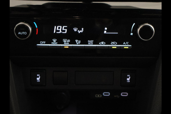 Toyota Yaris Cross 1.5 Hybrid 115 Dynamic Luxury | Stuur-& Stoelverwarming | Apple Carplay & AndroidAUTO | Camera |