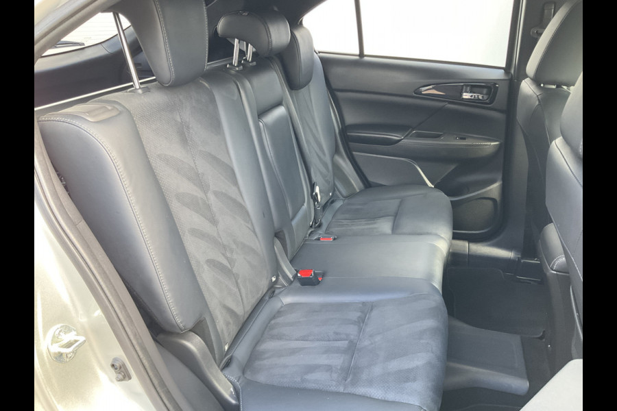 Mitsubishi Eclipse Cross 2.4 PHEV AWD IntenseCamera Trekhaak Navigatie Audio LMV