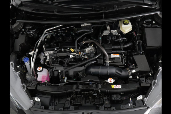 Toyota Yaris 1.5 Hybrid 115 Dynamic Luxury | Apple Carplay & AndroidAUTO | Stuur-& Stoelverwarming | Privacy Glass |