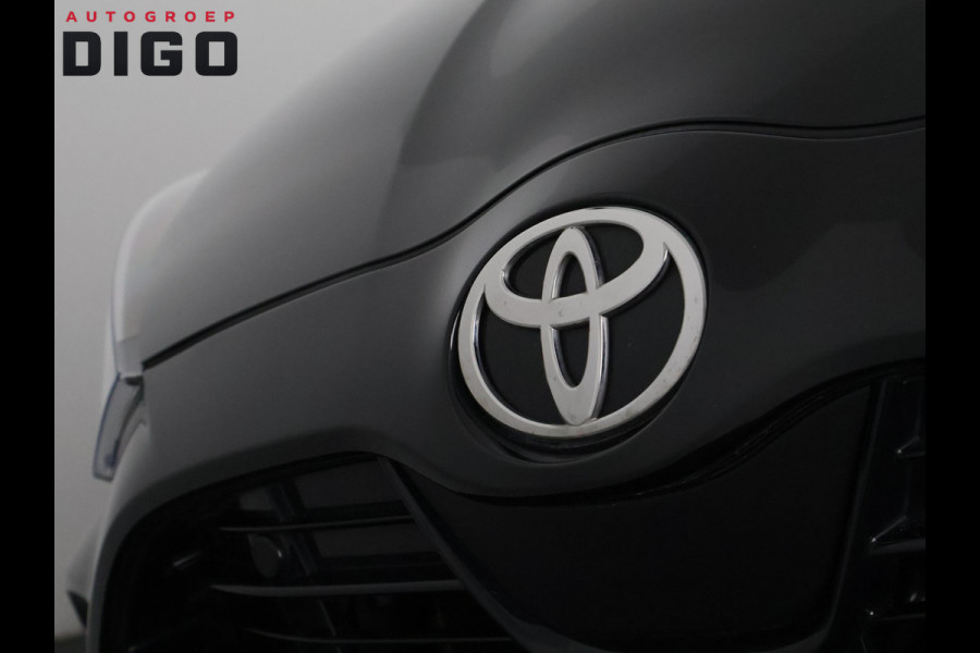 Toyota Yaris 1.5 Hybrid 115 Dynamic Luxury | Apple Carplay & AndroidAUTO | Stuur-& Stoelverwarming | Privacy Glass |
