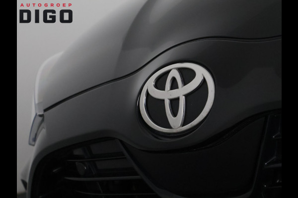 Toyota Yaris 1.5 Hybrid 115 Dynamic Luxury | Apple Carplay & AndroidAUTO | Stuur-& Stoelverwarming | Privacy Glass |