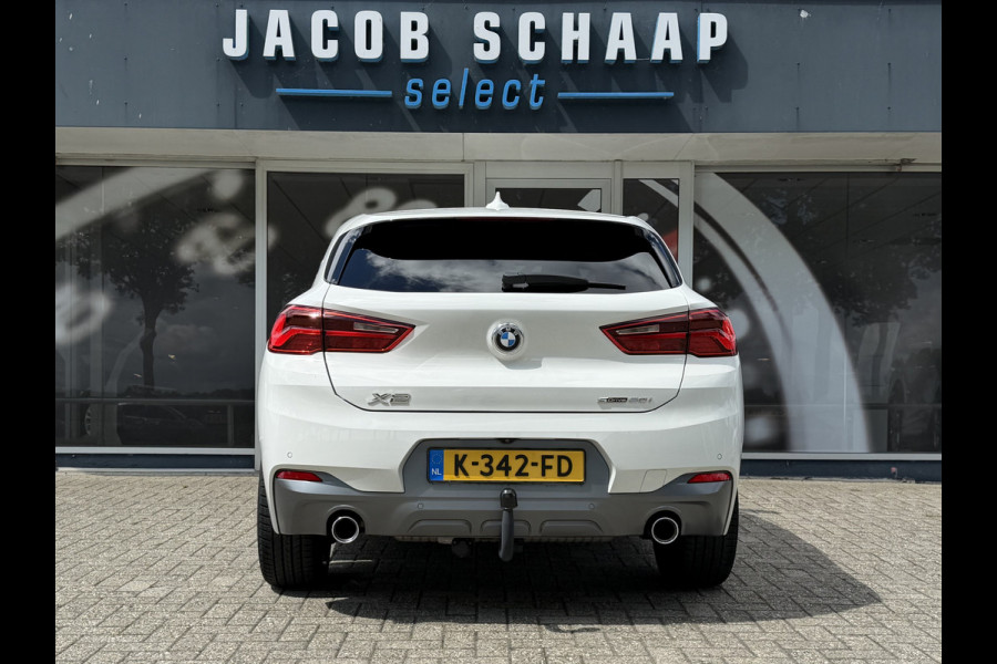BMW X2 SDrive20i High Executive / Automaat / 19'' LM / Camera / Trekhaak (1.800KG) / M pakket /