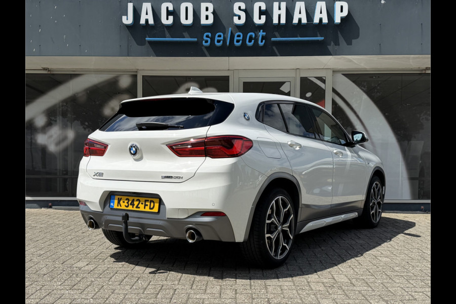 BMW X2 SDrive20i High Executive / Automaat / 19'' LM / Camera / Trekhaak (1.800KG) / M pakket /