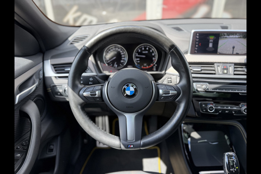 BMW X2 SDrive20i High Executive / Automaat / 19'' LM / Camera / Trekhaak (1.800KG) / M pakket /