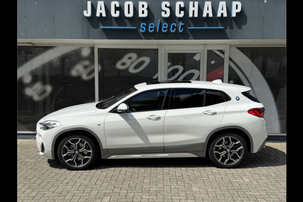 BMW X2 SDrive20i High Executive / Automaat / 19'' LM / Camera / Trekhaak (1.800KG) / M pakket /